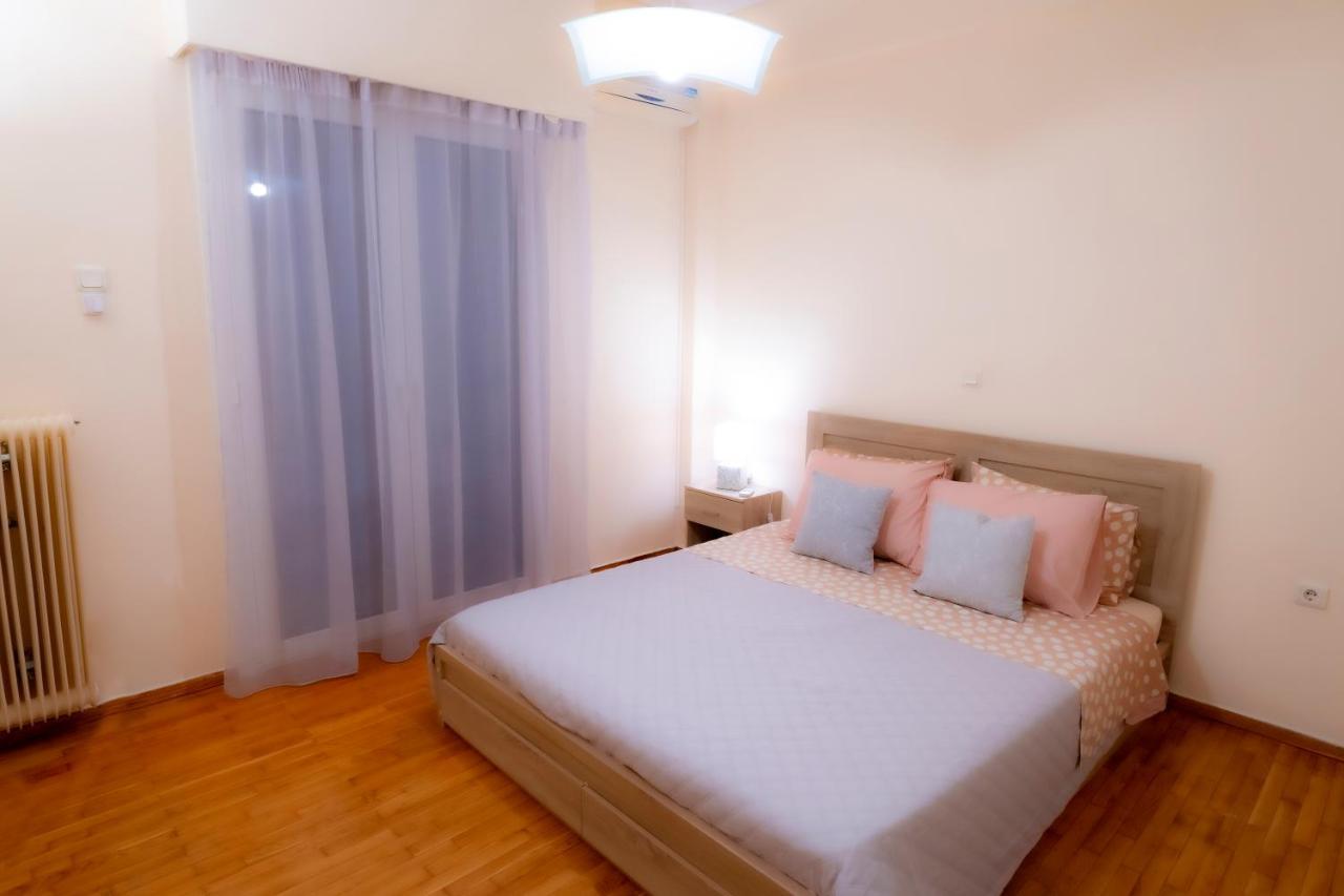 Myrtle, Center Renovated Apartment
