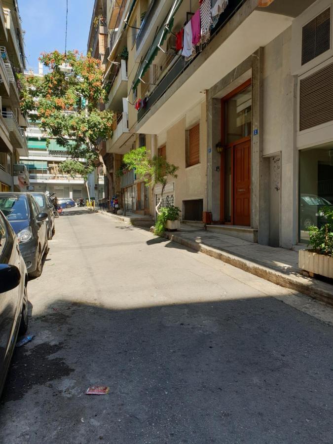 Myrtle, Center Renovated Apartment