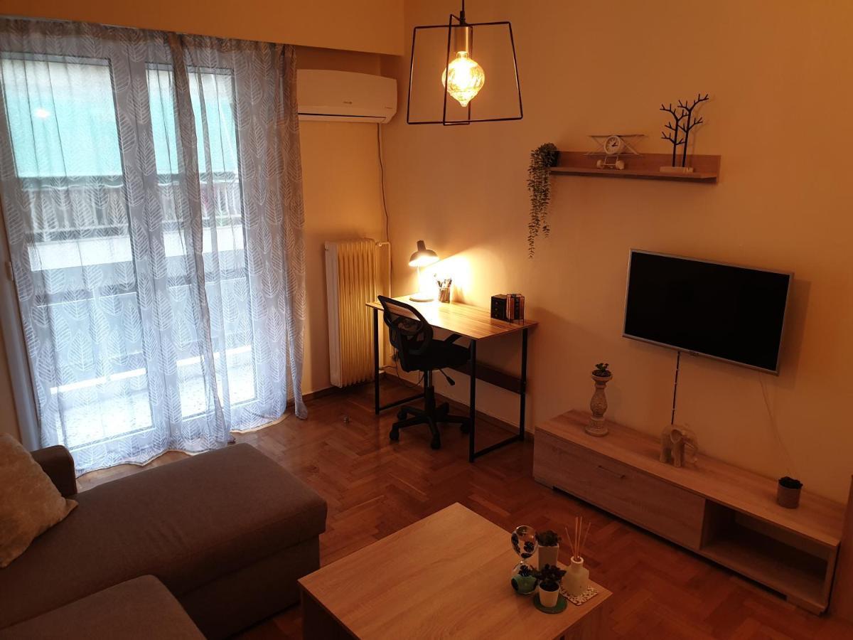 Myrtle, Center Renovated * Atény